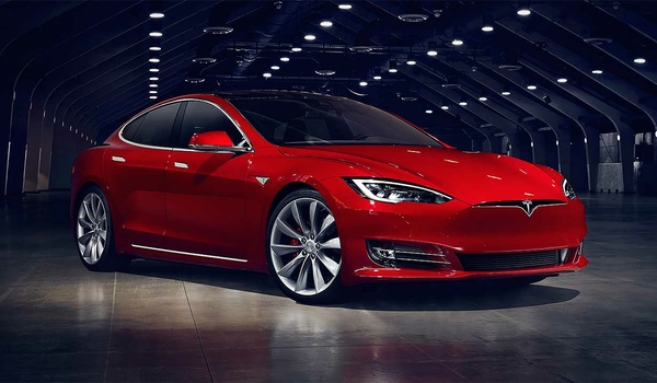 Tesla Model S замахнется на 400 миль пробега