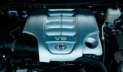 Toyota Land Cruiser V8