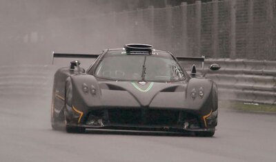 Pagani Huayra и Pagani Zonda R