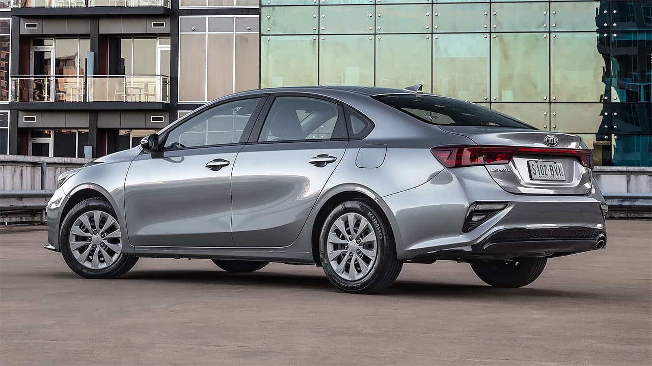 Kia cerato 2019 год