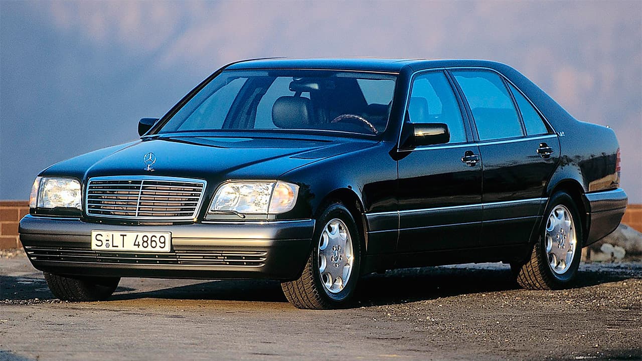 Тест-драйв спортивных автомобилей Mercedes S600 L W140, BMW 750i L E38 и  Audi A8 L 6.0