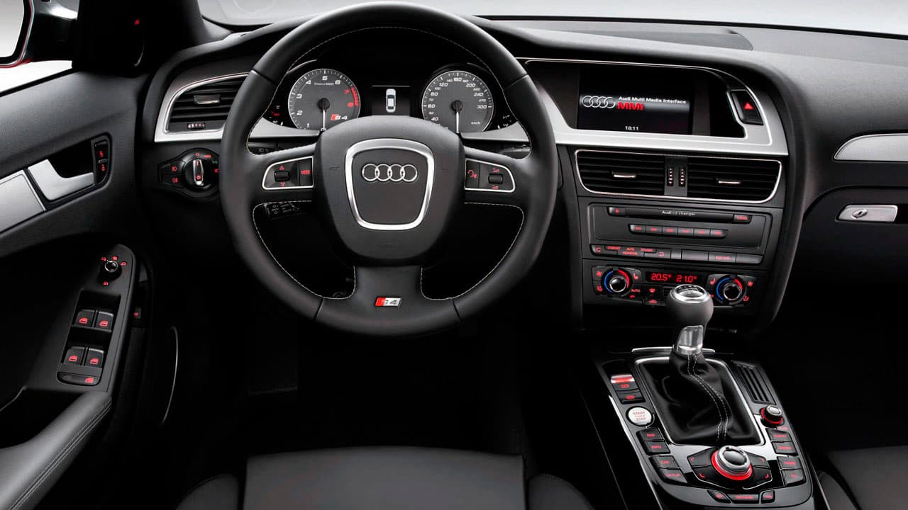 Купить ауди на механике. Audi s4 b8 Interior. Audi s4 2010. Ауди s8 механика. Audi s6 2014 механика.